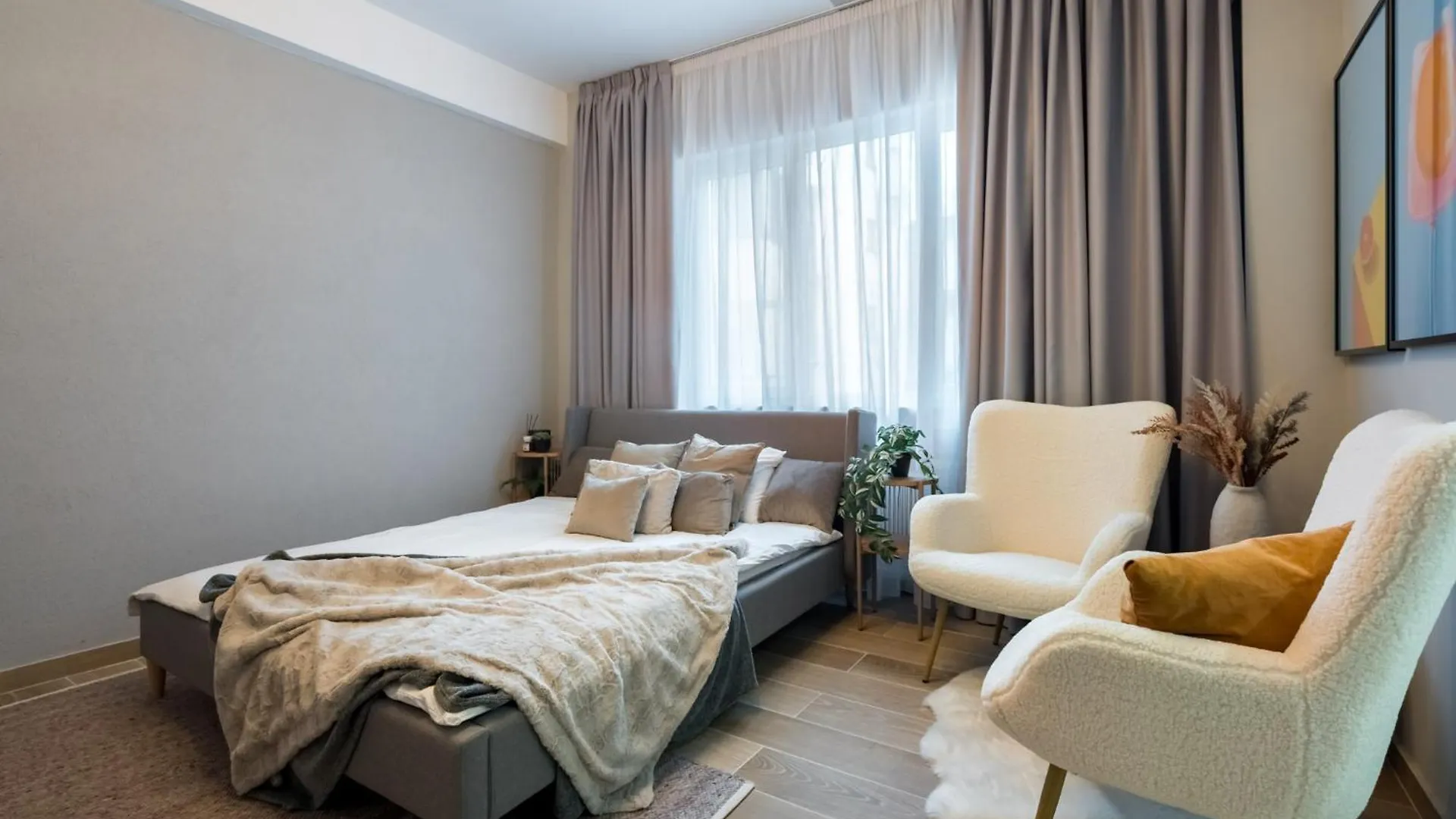 Old Town - Victoriei 25 - Urbannest Bucharest Apartment